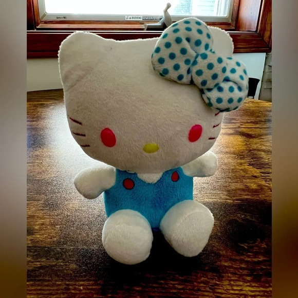 RETIRED: Sanrio | 2014 Hello Kitty plush - Picture 1 of 11